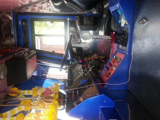 ขายรถบัสพัดลม 12 เมตร ด่วน ราคาต่อรองได้