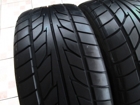 ขายยาง NITTO NT555 215-45-17 ดอกเยอะมาก (1คู่)
