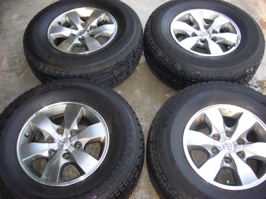 ขายล้อฟอร์จูนเนอร์  วีโก้  ชุดละ 8500