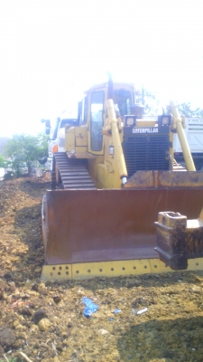 รถแทรคเตอร์ แค๊ต ดี๖ เฮท ช่วงล่างสวยเต็มร้อย มีเอกสารอินวอยล์ ต่อรองราคาได้ ในราคาแบ่งกันใช้ครับ.