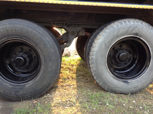 ขายลูกพ่วงดั้ม 3 เพลา กระบะเนียมเกษตรสภาพสวย