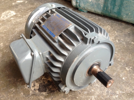 ขายมอเตอร์ Teco 3 HP. 2800 RPM. 380 V สภาพสวยมาก ใช้งานมาน้อย เหมือนของใหม่ พร้อมใช้งาน
