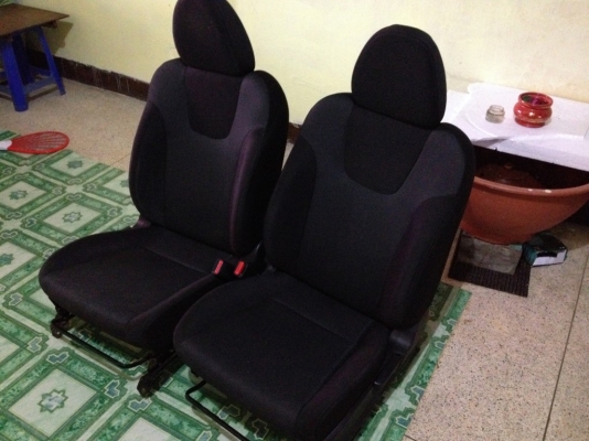 เบาะคู่หน้า JAZZ สภาพสวยๆ