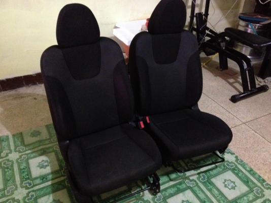 เบาะคู่หน้า JAZZ สภาพสวยๆ