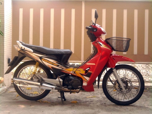 ขออนุญาติขาย HONDA WAVE 125RU-Box ภาษีปีหน้า58 โอนให้ฟรีครับ