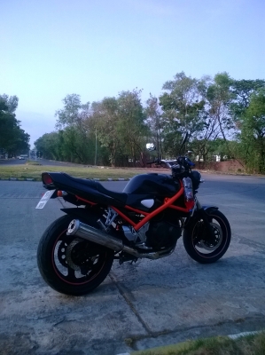 ขาย Suzuki Bandit 400 Inv+สพม เรียบร้อย ตามสภาพจ้า