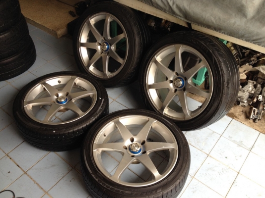 ล้อ RAYS ญี่ปุ่นแแท้ขอบ17หน้า7หลัง8อ๊อฟ35กับ38 5รู114สีเดิมๆสวยๆ ล้อ RAYS ญี่ปุ่นแแท้ขอบ17หน้า7หลัง8อ๊อฟ35กับ38 5รู114สีเดิมๆสวยๆ