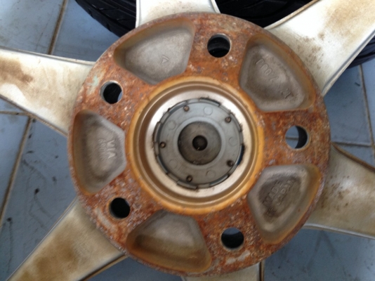 ล้อ RAYS ญี่ปุ่นแแท้ขอบ17หน้า7หลัง8อ๊อฟ35กับ38 5รู114สีเดิมๆสวยๆ ล้อ RAYS ญี่ปุ่นแแท้ขอบ17หน้า7หลัง8อ๊อฟ35กับ38 5รู114สีเดิมๆสวยๆ