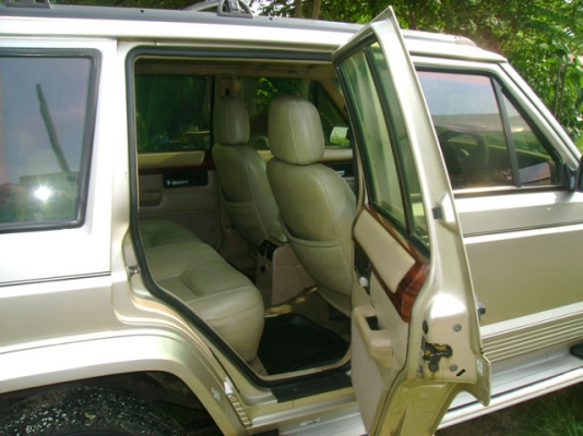 JEEP CHEROKEE 4.0 LIMITED AUTO LPG หัวฉีด