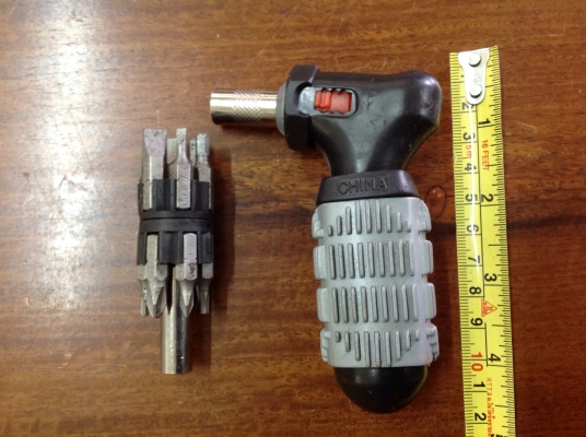 ขายไขควงด้ามฟี ยกชุด หัวไขควง 12 หัว พร้อมข้อต่อ