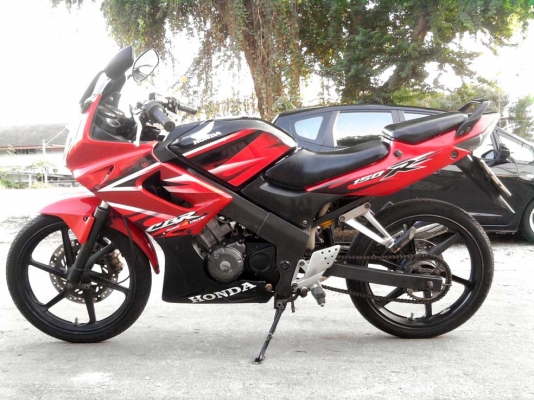 ขออนุญาติขาย HONDA CBR 150 ปี52 ตัวล่าสุด สตา์ร์ทมือ โอนให้ฟรี