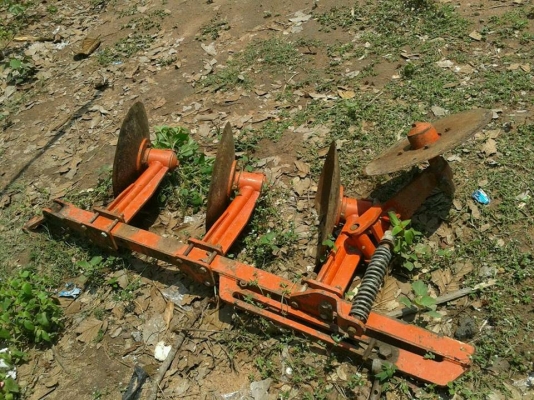 ขายรถไถRT140พลัส เครื่องดี อุปกรณ์ครบ ล้อเหล็ก คาด ผานดันหน้า ผานหลัง สภาพพร้อมใช้ เอกสารพร้อมโอน