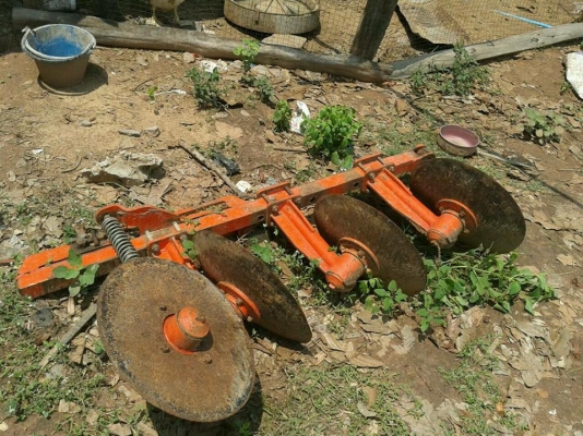 ขายรถไถRT140พลัส เครื่องดี อุปกรณ์ครบ ล้อเหล็ก คาด ผานดันหน้า ผานหลัง สภาพพร้อมใช้ เอกสารพร้อมโอน