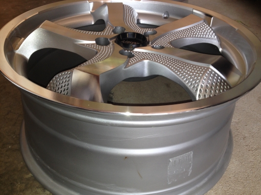 ขายล้อแม็ก vip ขอบ 18 5 รู 114 ขายล้อแม็ก vip ขอบ 18 5 รู 114