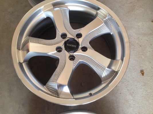 ขายล้อแม็ก vip ขอบ 18 5 รู 114 ขายล้อแม็ก vip ขอบ 18 5 รู 114