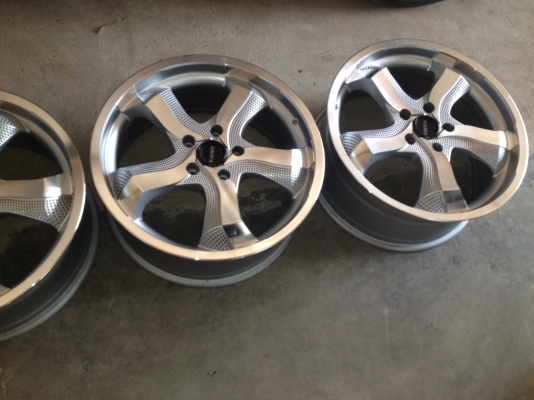 ขายล้อแม็ก vip ขอบ 18 5 รู 114 ขายล้อแม็ก vip ขอบ 18 5 รู 114