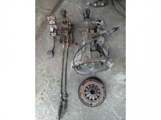 ขายเกียร์ธรรมดา zusuki กะป้อรุ่น K6A อุปกรณ์ครบชุด