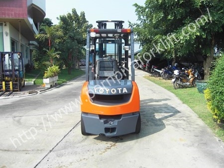 จำหน่ายรถ Forklift TOYOTA 52-8FD30 จำหน่ายรถ Forklift TOYOTA 52-8FD30