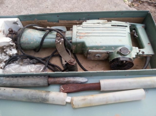 ขายสว่านสกัดคอนกรีต 2 ตัว