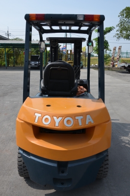 ขาย Toyota 7FD25 ดีเซล Toyota 2Z ออโต้ 2.5 ตัน ยกสูง 4.3 เมตรทรูฟรีสไลด์