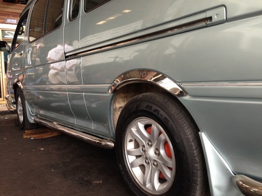 ขายรถตู้ช่วงยาว แต่ง VIP สภาพสวย พร้อมใช้งาน