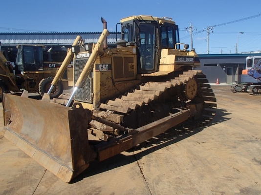 LOT NO. 267 CAT／D6H