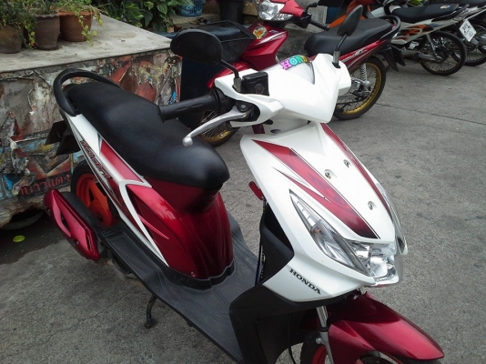 Honda Icon ปี 52 ล้อแม็ค รถสวยมาก ชุดสีสดแทบไม่มีรอย เครื่องเดิม แน่นๆ เอกสารครบ Honda Icon ปี 52 ล้อแม็ค รถสวยมาก ชุดสีสดแทบไม่มีรอย เครื่องเดิม แน่นๆ เอกสารครบ