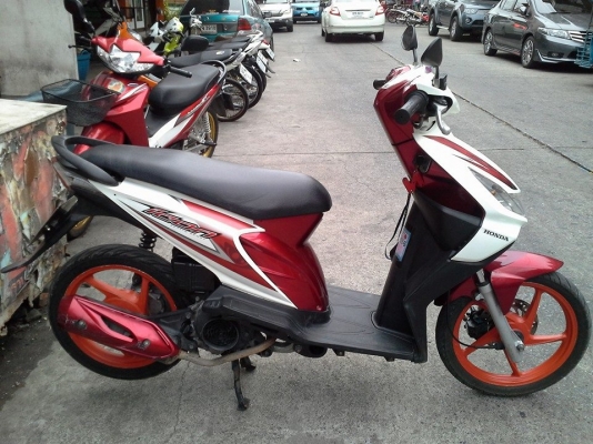 Honda Icon ปี 52 ล้อแม็ค รถสวยมาก ชุดสีสดแทบไม่มีรอย เครื่องเดิม แน่นๆ เอกสารครบ Honda Icon ปี 52 ล้อแม็ค รถสวยมาก ชุดสีสดแทบไม่มีรอย เครื่องเดิม แน่นๆ เอกสารครบ