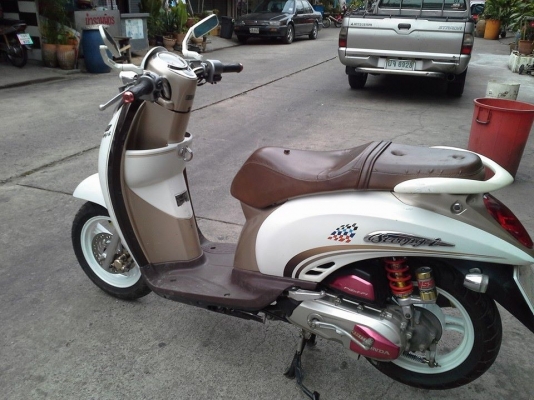 Scoopy i ปี 55 สีขาว ล้อแม็ค รถสวย เครื่องเดิมแน่น ทะเบียนประมูลมาเลขสวยมาก 11 เอกสารครบ Scoopy i ปี 55 สีขาว ล้อแม็ค รถสวย เครื่องเดิมแน่น ทะเบียนประมูลมาเลขสวยมาก 11 เอกสารครบ