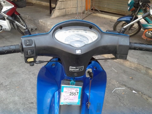 Wave 125 r ปี 49 ดิสก์หน้า หลัง รถสวย เครื่องเดิม แน่นๆ ซื้อขายต่อหรือใช้งานก็คุ้ม Wave 125 r ปี 49 ดิสก์หน้า หลัง รถสวย เครื่องเดิม แน่นๆ ซื้อขายต่อหรือใช้งานก็คุ้ม