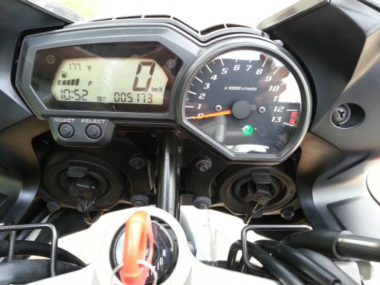 ขออนุญาติขายYAMAHA FZ1 FAZER 2008 สเป็คแคนนาดา รถออกศูนย์YAMAHAรัชดา(เช็คประวัติได้) สภาพใหม่โชว์รูม ไล้ริ้วรอย ใช้งานน้อย5,3xxกม.(แท้)ล่าสุดเข้าเช็คศูนย์รัชดาเปลี่ยน ถ่ายของเหลวใหม่ทั้งหมด น้ำมันเครื่อง+กรอง น้ำมันเบรค น้ำยาหม้อน้ำ ยางPIRELLI พร้อมใช้ ขออนุญาติขายYAMAHA FZ1 FAZER 2008 สเป็คแคนนาดา รถออกศูนย์YAMAHAรัชดา(เช็คประวัติได้) สภาพใหม่โชว์รูม ไล้ริ้วรอย ใช้งานน้อย5,3xxกม.(แท้)ล่าสุดเข้าเช็คศูนย์รัชดาเปลี่ยน ถ่ายของเหลวใหม่ทั้งหมด น้ำมันเครื่อง+กรอง น้ำมันเบรค น้ำยาหม้อน้ำ ยางPIRELLI พร้อมใช้