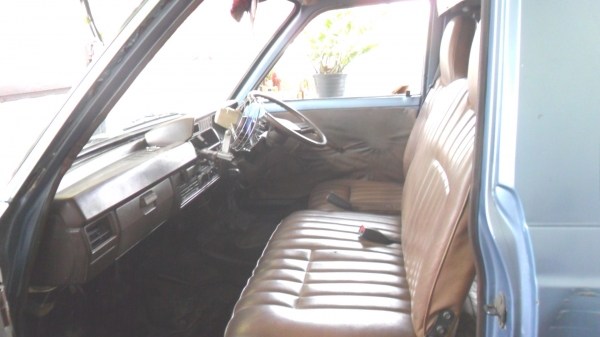 ขายรถตู้เล็กโตโยต้าไลเอชKM20