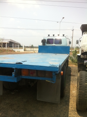 ขาย ล็อกกี้ เครื่อง 195 10 ล้อ พื้นเรียบ ราคาถูกครับ