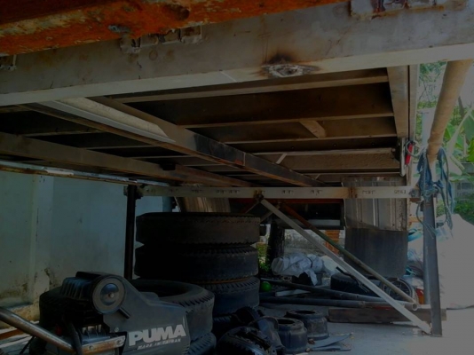 ตู้สแตนเลส ของรถ 10ล้อ ISUZU FVM มี 4ใบ ราคาต่อลองได้ สภาพ 90เปอร์เซ๊น