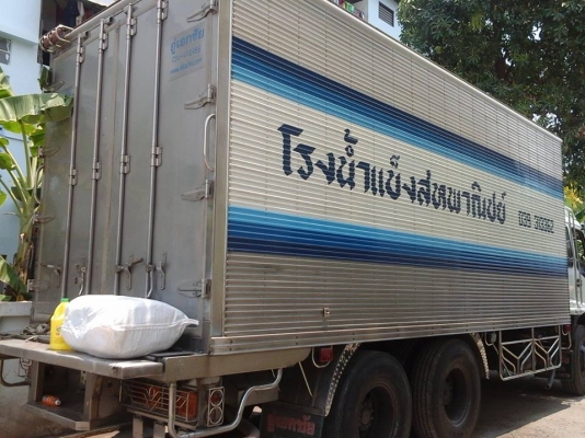 ตู้สแตนเลส ของรถ 10ล้อ ISUZU FVM มี 4ใบ ราคาต่อลองได้ สภาพ 90เปอร์เซ๊น