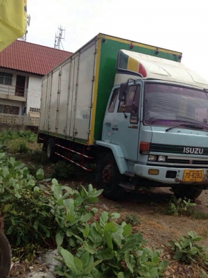 ต้องการขาย รถ 6 ล้อ ISUZU ร๊อกกี้ 195 แรง ตู้สวิง ยาว 7.20 เมตร
