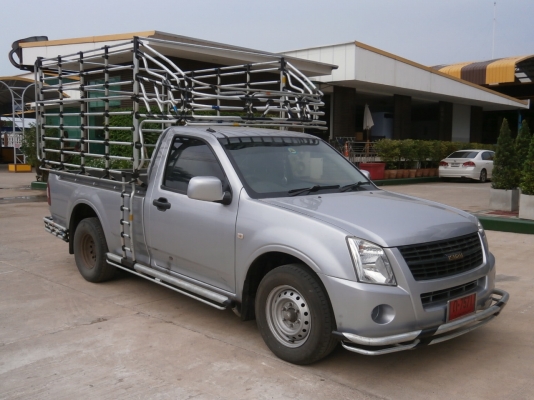 รถปิคอัพกระบะบรรทุก
