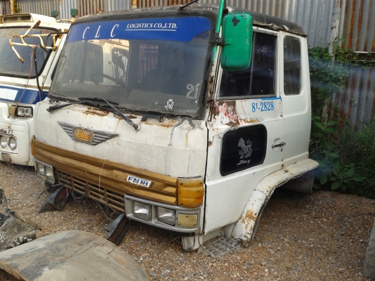 ต้องการขาย / หัวเก๋ง 10 ล้อ มีหลายรุ่นครับ ( ตามสภาพ )