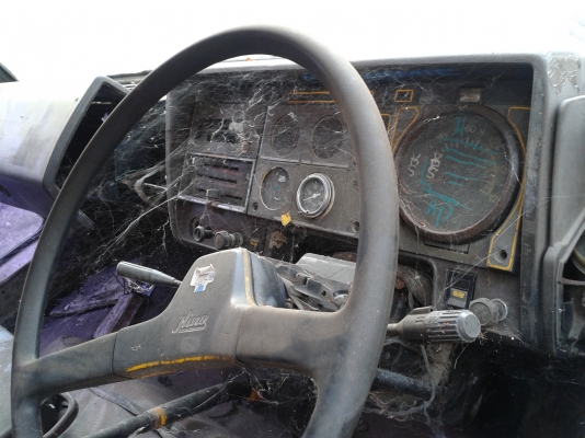 ต้องการขาย / หัวเก๋ง 10 ล้อ มีหลายรุ่นครับ ( ตามสภาพ )