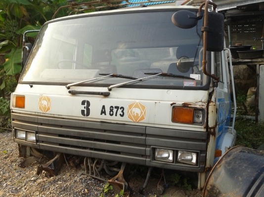 ต้องการขาย / หัวเก๋ง 10 ล้อ มีหลายรุ่นครับ ( ตามสภาพ )