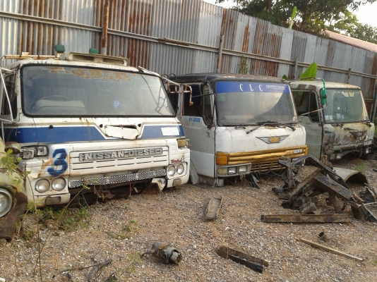 ต้องการขาย / หัวเก๋ง 10 ล้อ มีหลายรุ่นครับ ( ตามสภาพ )