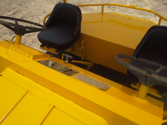 รถบดล้อเหล็ก Sakai R2