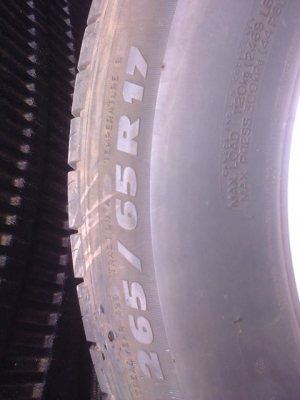 แม็กซ์วีโก้ตัวสูงขอบ17พร้อมยาง26565R17สวยๆไม่มีตำนิ แม็กซ์วีโก้ตัวสูงขอบ17พร้อมยาง26565R17สวยๆไม่มีตำนิ