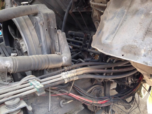 ขายรถมิตซู เกียร์ฟูเลอร์ ขนาดเครื่อง 225 แรงม้า ยูโรวันเทอร์โบ สภาพดีพร้อมใช้งาน