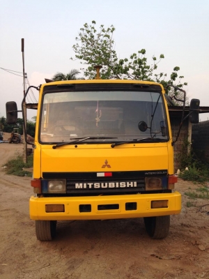 ขายรถมิตซู เกียร์ฟูเลอร์ ขนาดเครื่อง 225 แรงม้า ยูโรวันเทอร์โบ สภาพดีพร้อมใช้งาน