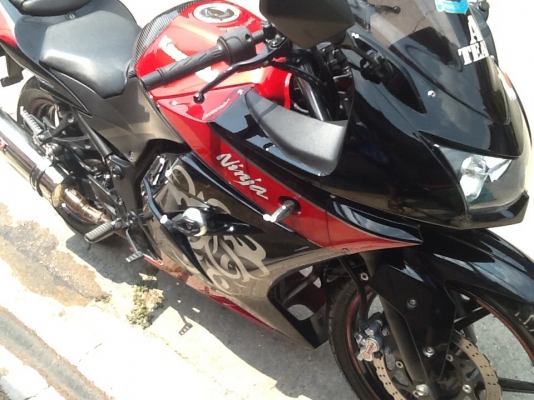 ขาย Ninja250 ปี2010 ลิมิเต็ด ราคาถูกสุดในเว็บ 81,500บาท ต่อรองได้