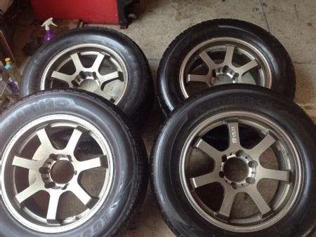 ขายเเม็ก Grame light ขอบ18 กว้าง8.5 ออฟ20 พร้อมยาง