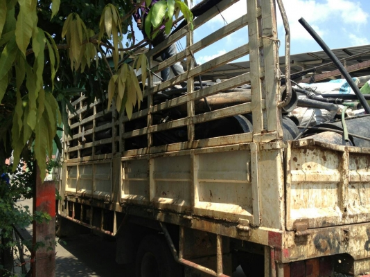 Hino FD เครื่อง HO7C ยาว 6 m  ยาง 825 คัสซีมีบวม ยางสวย หัวสวย