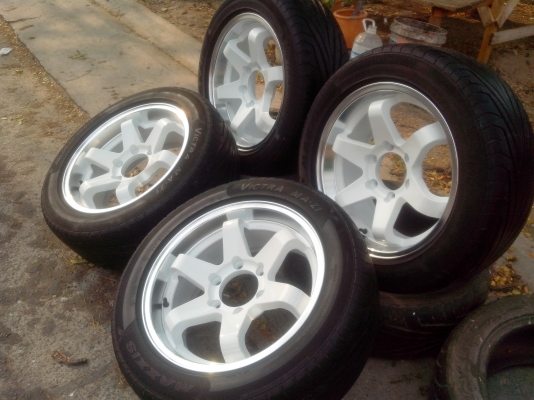 motor sports17/6/139et20กว้าง7.5พร้อมยาง225-55-17-maxxis12 สวยๆทำสีมาอส่างเดียว ไม่มีซ่อมขอบหนาทุกวง ขาย 9900 0898128457 motor sports17/6/139et20กว้าง7.5พร้อมยาง225-55-17-maxxis12 สวยๆทำสีมาอส่างเดียว ไม่มีซ่อมขอบหนาทุกวง ขาย 9900 0898128457