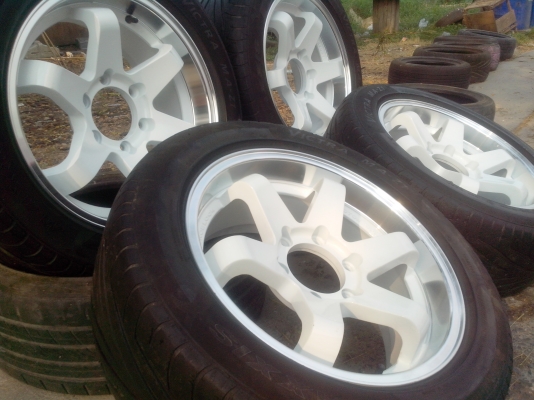 motor sports17/6/139et20กว้าง7.5พร้อมยาง225-55-17-maxxis12 สวยๆทำสีมาอส่างเดียว ไม่มีซ่อมขอบหนาทุกวง ขาย 9900 0898128457 motor sports17/6/139et20กว้าง7.5พร้อมยาง225-55-17-maxxis12 สวยๆทำสีมาอส่างเดียว ไม่มีซ่อมขอบหนาทุกวง ขาย 9900 0898128457